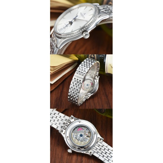 Jaeger-leCoultre Master Ultra Thin Moon积家超薄月相大师系列42mm腕表,简洁的线条设计,赏心悦目的表盘。 显示令表盘尽显活力,6位24小时指针宛如一幕和谐美妙的腕上芭蕾。透过玻璃底盖,机芯运行一目了然。这款厚度仅5.8毫米的超薄机芯向世人证实,超凡的技艺和极尽复杂的功能可以在狭小的空间内完美展现。顶级出品 精品不断 Jaeger-leCoultre Master Ultra Thin Moon积家超薄月相大师系列42mm腕表,简洁的线条设计,赏心悦目的表盘。 显示令表盘尽显活力,6位24小时指针宛如一幕和谐美妙的腕上芭蕾。透过玻璃底盖,机芯运行一目了然。这款厚度仅5.8毫米的超薄机芯向世人证实,超凡的技艺和极尽复杂的功能可以在狭小的空间内完美展现。顶级出品 精品不断