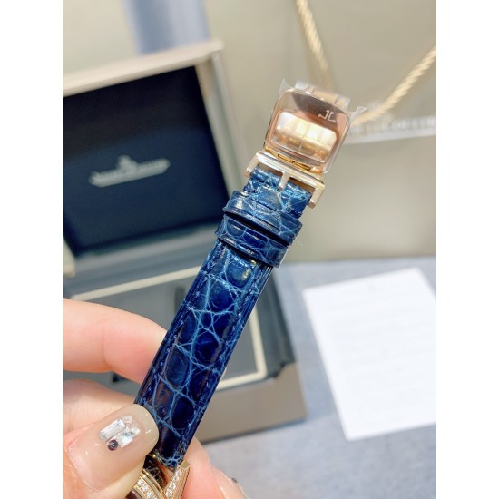 独家实拍,认准品质与细节女人的三大梦想之一,积家约会系列流星腕表 以珍稀工艺呈现变幻莫测的绚烂流星,蓝宝石玻璃,原装折叠扣!尺寸:33mm,厚10mm! 独家实拍,认准品质与细节女人的三大梦想之一,积家约会系列流星腕表 以珍稀工艺呈现变幻莫测的绚烂流星,蓝宝石玻璃,原装折叠扣!尺寸:33mm,厚10mm!