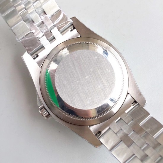 『AR精品』ROLEX DATEJUST劳力士日志型腕表副本的十年精华， 并行代购版DATEJUST，完美修正十年间所有副本的不足和缺陷，搭载3135机并搭配正品代购包装物料，重新定义最高品质的DATEJUST副本，真正的A级副本劳力士DATEJUST[AR出品]36mm尺寸。
