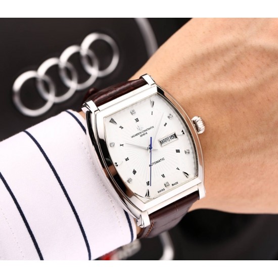 实物拍摄品牌：江诗丹顿 -Vacheron Constantin 酒桶型类型：[酷]男士腕表表壳：316精钢（做工优质）表带：进口小牛皮/316精钢（两种可选）机芯：原装进口8215全自动机械机芯（走时稳定）玻璃：高级强化镀膜镜面尺寸：直径41.5*43mm，厚度13mm