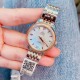 专柜同步发售欧米茄(OMEGA) 【精湛品质-女神专属】-女士精品腕表 碟飞典雅系列 原版复刻1:1,表款堪称是系列中最迷人的表款之一,尽显优雅气质与低调奢华,顶端表壳以316精钢打造,搭载日本进口西铁城机械 零返修 来自进口316钢表带 历经多道工序,防汗水,耐腐蚀 表盘-蓝宝石高清镜面 壳身整体超强立体感 精雕细琢,卓绝技艺 品质保证 尺寸:32mm厚11mm 时尚百搭,精致华贵呈现自然魅力 专柜同步发售欧米茄(OMEGA) 【精湛品质-女神专属】-女士精品腕表 碟飞典雅系列 原版复刻1:1,表款堪称是系列中最迷人的表款之一,尽显优雅气质与低调奢华,顶端表壳以316精钢打造,搭载日本进口西铁城机械 零返修 来自进口316钢表带 历经多道工序,防汗水,耐腐蚀 表盘-蓝宝石高清镜面 壳身整体超强立体感 精雕细琢,卓绝技艺 品质保证 尺寸:32mm厚11mm 时尚百搭,精致华贵呈现自然魅力