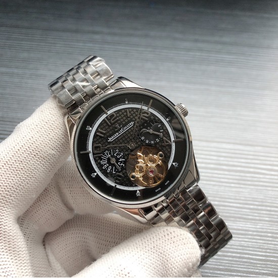 实物拍摄品牌:积家-Jaeger-LeCoultre A26 类型:男士腕表表壳:316精钢(做工上乘)表带:进口小牛皮/316精钢(两种可选) 机芯:高级定制全自动机械机芯(走时稳定)材料:高级强化镀膜镜面 尺寸:直径41mm,厚度12mm 三杰精致推荐男士机械腕表 SJ为你精心打造超真实实物图拍摄 实物拍摄品牌:积家-Jaeger-LeCoultre A26 类型:男士腕表表壳:316精钢(做工上乘)表带:进口小牛皮/316精钢(两种可选) 机芯:高级定制全自动机械机芯(走时稳定)材料:高级强化镀膜镜面 尺寸:直径41mm,厚度12mm 三杰精致推荐男士机械腕表 SJ为你精心打造超真实实物图拍摄
