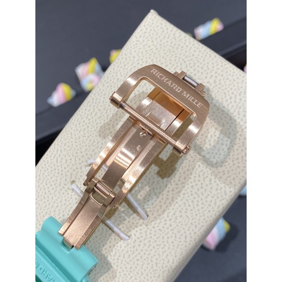 实拍 理查德米勒 RichardMille 糖果棉花糖 最新爆款 bon bon系列最稀有的作品!克服传统工艺打破模式!钟表最受尊敬的技术之一。不是所有人的嫁妆,棉花糖运动曲线和颜色,它们是诱人的。有了理查德米勒,实现了把棉花糖戴在你的手腕上!白色陶瓷加上黄粉绿搪瓷表盘,RM-07柔和的颜色创造了一个组合...甜蜜!糖果店的一次旅行,一个让人难以置信的艺术品。你会戴上它吗? 实拍 理查德米勒 RichardMille 糖果棉花糖 最新爆款 bon bon系列最稀有的作品!克服传统工艺打破模式!钟表最受尊敬的技术之一。不是所有人的嫁妆,棉花糖运动曲线和颜色,它们是诱人的。有了理查德米勒,实现了把棉花糖戴在你的手腕上!白色陶瓷加上黄粉绿搪瓷表盘,RM-07柔和的颜色创造了一个组合...甜蜜!糖果店的一次旅行,一个让人难以置信的艺术品。你会戴上它吗?