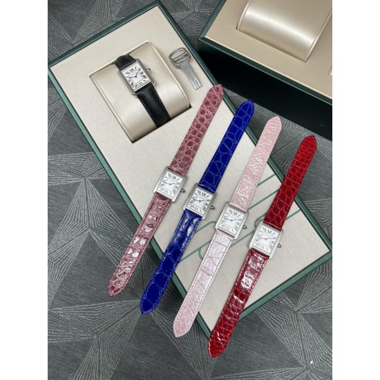 卡地亚超薄坦克Cartier Tank Solo系列 搭配彩色鳄鱼皮卡地亚超薄坦克Cartier Tank Solo系列,进口瑞士石英机芯,圆珠形表冠,镶嵌一颗凸圆形合成尖晶石,珠光红表盘,罗马数字时标,剑形蓝钢指针,蓝宝石水晶镜面,搭配意大利牛皮表带。直径:小号2431mm,中号2734mm。 卡地亚超薄坦克Cartier Tank Solo系列 搭配彩色鳄鱼皮卡地亚超薄坦克Cartier Tank Solo系列,进口瑞士石英机芯,圆珠形表冠,镶嵌一颗凸圆形合成尖晶石,珠光红表盘,罗马数字时标,剑形蓝钢指针,蓝宝石水晶镜面,搭配意大利牛皮表带。直径:小号2431mm,中号2734mm。