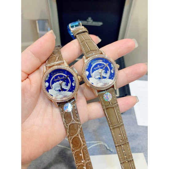 独家实拍,认准品质与细节女人的三大梦想之一,积家约会系列流星腕表 以珍稀工艺呈现变幻莫测的绚烂流星,蓝宝石玻璃,原装折叠扣!尺寸:33mm,厚10mm! 独家实拍,认准品质与细节女人的三大梦想之一,积家约会系列流星腕表 以珍稀工艺呈现变幻莫测的绚烂流星,蓝宝石玻璃,原装折叠扣!尺寸:33mm,厚10mm!