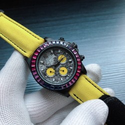 N厂做工 劳力士 ROLEX X43 迪通拿系列男士多功能机械腕表 尺寸：42mm12mm机芯：全自动机械机芯 镜面：蓝宝石玻璃镜面 材料：316精钢鑫表壳 表扣：原装折叠扣 三杰精致推荐男士机械休闲商务腕表 SJ为你精心打造超真实实物图拍摄 让你超真实实物图体验