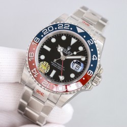 ROLEX 劳力士 GMT格林尼治 采用专柜机芯3285一体机芯蓝游丝和原版同样通过调试时针快跳调整日历的功能瞬跳，和原版一样的GMT双时区表针在底部时针上面的第二层，由下到上的顺序为：时针-双时区针-分钟-秒钟。[666][666]本次可乐/国米圈可以说是95%以上的相似度/在各个角度均有这个95%水准。后续有详细颜色对比。本次圈口为独立开发，区别于市面上的任何版本。[强]表盘/指针/玻璃/表壳就不再一一赘述，原装一比一开模制作，保持大厂工艺水准。