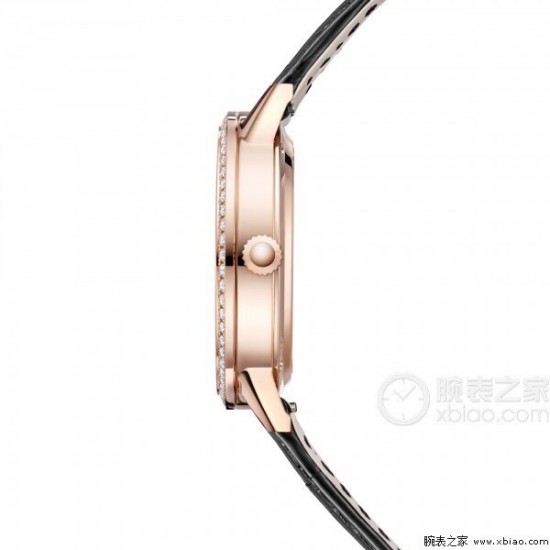 实拍 v18出品 狠货来袭 石英最高版本积家 约会大师系列 最新日月星辰 烤蓝针 表盘:立体太阳纹路、镶钻表盘、台湾厂立体数字真!太阳月亮浮现出立体效果!壳套:珠宝镶钻表壳、316L精钢、深度防水!玻璃:采用蓝宝石水晶表镜针:瑞士进口烤蓝色针表带:美洲鳄鱼皮表带尺寸:直径33mm,厚度8.5mm机芯:瑞士进口机芯瑞士质量保证零0⃣️返修 深度防水! 实拍 v18出品 狠货来袭 石英最高版本积家 约会大师系列 最新日月星辰 烤蓝针 表盘:立体太阳纹路、镶钻表盘、台湾厂立体数字真!太阳月亮浮现出立体效果!壳套:珠宝镶钻表壳、316L精钢、深度防水!玻璃:采用蓝宝石水晶表镜针:瑞士进口烤蓝色针表带:美洲鳄鱼皮表带尺寸:直径33mm,厚度8.5mm机芯:瑞士进口机芯瑞士质量保证零0⃣️返修 深度防水!