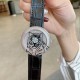 卡地亚-2022虎年限量款 虎虎生威 手工满镶钻表盘 搭配瑞士石英 机芯男士腕表,精品中性腕表 尊贵大气~风范时尚潮流,矿物质耐磨镜面玻璃,采用316钢,进口牛皮带,尺寸40mm 卡地亚-2022虎年限量款 虎虎生威 手工满镶钻表盘 搭配瑞士石英 机芯男士腕表,精品中性腕表 尊贵大气~风范时尚潮流,矿物质耐磨镜面玻璃,采用316钢,进口牛皮带,尺寸40mm