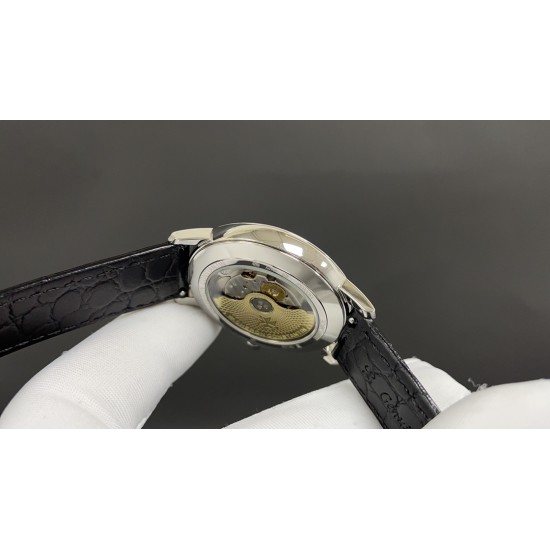 新品推荐 江诗丹顿最新巨作 《vacheron Constantin》超薄系列高级腕表⌚️,火爆上市搭载原装进口9015,每小时振频28800次,零返修。装配特色锅盖玻璃,3D超强立体感,给你不一样的感觉!316L精钢表壳,采用意大利进口小牛皮,原装针扣。深度防水50米,直径40mm。尽显非凡气质,高贵雅致及精美细腻的工艺,耀眼✨✨光辉,永恒尊贵,绝对是男神们的标配! 新品推荐 江诗丹顿最新巨作 《vacheron Constantin》超薄系列高级腕表⌚️,火爆上市搭载原装进口9015,每小时振频28800次,零返修。装配特色锅盖玻璃,3D超强立体感,给你不一样的感觉!316L精钢表壳,采用意大利进口小牛皮,原装针扣。深度防水50米,直径40mm。尽显非凡气质,高贵雅致及精美细腻的工艺,耀眼✨✨光辉,永恒尊贵,绝对是男神们的标配!