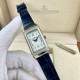 积家JAEGER-LECOULTRE 女士翻转系列:瑞士石英。个性独特魅力,40mmx20mm。材质:精钢打造,蓝宝水晶玻璃,阿拉伯数字表盘,太妃形指针,搭配意大利小牛皮,尽显貴族的风范! 积家JAEGER-LECOULTRE 女士翻转系列:瑞士石英。个性独特魅力,40mmx20mm。材质:精钢打造,蓝宝水晶玻璃,阿拉伯数字表盘,太妃形指针,搭配意大利小牛皮,尽显貴族的风范!