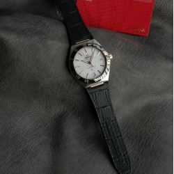 SBF 欧米茄新品-全新第五代星座系列-41mm 1，真正的黑色陶瓷表圈，不是市面上那些电镀版本。2，41毫米，休闲商务兼具，能文能武。3，8900独家专有机芯，走时稳定，机芯质量好，返修少。全新欧米茄星座最好的版本，值得您的拥有。