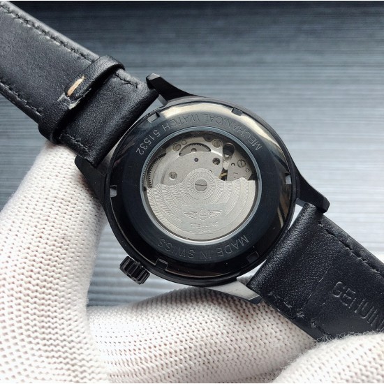百年灵 BREITLING R21 航空系列 内置西铁成821A机芯 走时稳定零返修 精钢表壳 蓝宝石防刮镜面 头层小牛皮表带 佩戴更舒适。尺寸41mm厚12mm 搭配进口小牛皮➕原装针扣 可配钢带 三杰精致推荐男士机械腕表 SJ为你精心挑选超真实实物图拍摄 百年灵 BREITLING R21 航空系列 内置西铁成821A机芯 走时稳定零返修 精钢表壳 蓝宝石防刮镜面 头层小牛皮表带 佩戴更舒适。尺寸41mm厚12mm 搭配进口小牛皮➕原装针扣 可配钢带 三杰精致推荐男士机械腕表 SJ为你精心挑选超真实实物图拍摄