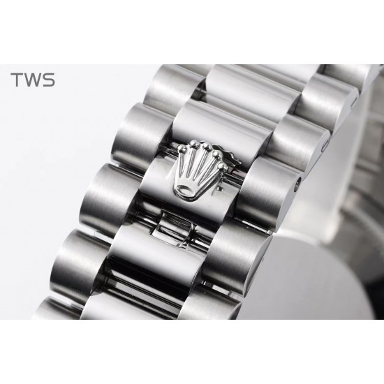 性价比五星推荐tws新品 双历劳力士星期日志 尺寸36Mm 自动机械、蓝宝石镜面,搭配隐形式摺叠皇冠带扣,贴合手腕,整体更细腻舒适。 性价比五星推荐tws新品 双历劳力士星期日志 尺寸36Mm 自动机械、蓝宝石镜面,搭配隐形式摺叠皇冠带扣,贴合手腕,整体更细腻舒适。