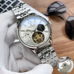 实物拍摄品牌：江诗丹顿 -Vacheron Constantin类型：[酷]男士腕表表壳：316精钢（做工优质）表带：进口真牛皮/316精钢（两种可选）机芯：高级定制全自动机械机芯（走时稳定）玻璃：高级强化镀膜镜面尺寸：直径41mm，厚度12.5mm
