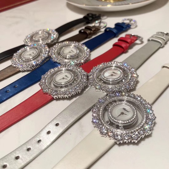 实拍 萧邦-chopard happy Diamonds系列 女士腕表(市场最高版 热卖上巿)施华洛世奇水晶 原装瑞士进口石英机芯 娟带361L钢原装钻扣 316精钢表壳 蓝宝水晶镜面 直径32mm厚8mm 实拍 萧邦-chopard happy Diamonds系列 女士腕表(市场最高版 热卖上巿)施华洛世奇水晶 原装瑞士进口石英机芯 娟带361L钢原装钻扣 316精钢表壳 蓝宝水晶镜面 直径32mm厚8mm