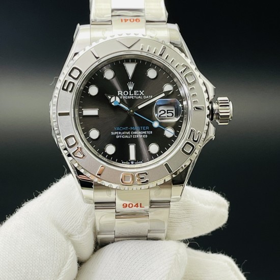 【DR Factory墙裂推荐】V2升级版 市场最高版本 Rolex劳.力士Yacht-Master超级进口904L游艇40毫米系列！1⃣️表带和表壳均为进口904钢铸造而成（打磨和抛光各个细节均非常细腻）手感十足.2⃣️圈口与正品一致的冲压下去（使之圈口与边缘无缝而且平整）3⃣️字面的颜色和放射纹工艺与正品基本一致[拳头][拳头][拳头]最强版904钢YM-游艇系列！DR Factory出品 必属精品 欢迎您的品鉴！