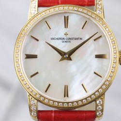 实拍 TK新品江诗丹顿传袭超薄系列-Vacheron Constantin 专为女神打造的，奢华时尚，采用进口316钢表壳，搭配原装进口9015机芯（0返修），天然蓝宝石玻璃镜面，直径33mm，超薄工艺7.8mm，超强防水30米，竹节纹进口小牛皮表带，