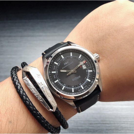 IWC 万国 R18 新款上市 空军一号手表 专为特种部队设计的超强夜光、搭载原装进口8215全自动机芯 ,走时稳定 零返修 进口小牛皮带、型男耍酷泡妞必备神表!蓝宝石玻璃 表盘直径42MM 厚度11MM 搭配进口牛皮加原装针扣 三杰精致推荐男士机械腕表 SJ为你精心挑选超真实实物图拍摄 IWC 万国 R18 新款上市 空军一号手表 专为特种部队设计的超强夜光、搭载原装进口8215全自动机芯 ,走时稳定 零返修 进口小牛皮带、型男耍酷泡妞必备神表!蓝宝石玻璃 表盘直径42MM 厚度11MM 搭配进口牛皮加原装针扣 三杰精致推荐男士机械腕表 SJ为你精心挑选超真实实物图拍摄