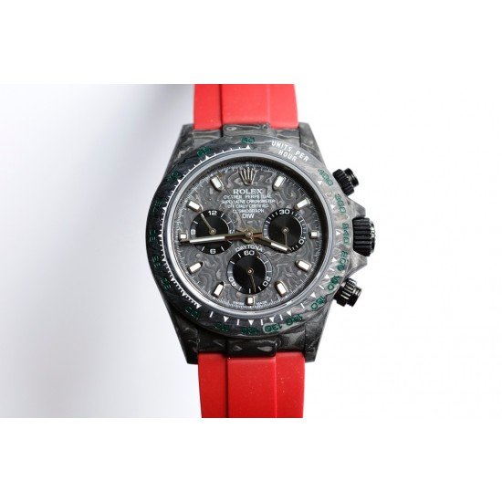 劳力士Rolex Daytona全碳纤维宇宙计时迪通拿横空出世 这款获得瑞士天文台认证的首款全碳纤迪通拿搭载全自动计时7750机械机芯 均调校测试 表盘配蜗形小秒针盘 蓝宝石抗刮损水晶镜面 碳纤维字面 完美复刻 原装同步魔术贴帆布带/橡树胶带 原装扣 更加柔软舒适 方便佩戴 爱不释手的劳力士迪通拿 品不完的一劳永逸!!! 劳力士Rolex Daytona全碳纤维宇宙计时迪通拿横空出世 这款获得瑞士天文台认证的首款全碳纤迪通拿搭载全自动计时7750机械机芯 均调校测试 表盘配蜗形小秒针盘 蓝宝石抗刮损水晶镜面 碳纤维字面 完美复刻 原装同步魔术贴帆布带/橡树胶带 原装扣 更加柔软舒适 方便佩戴 爱不释手的劳力士迪通拿 品不完的一劳永逸!!!