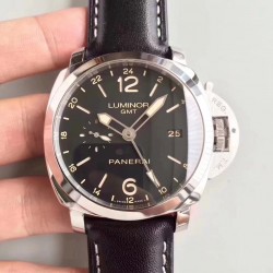 顶级 沛纳海 PAM531  GMT 两地时一款专门为旅行者 商务人士量身定做的腕表。机芯与正品一致，摆轮位与正品一致在7点位，GMT异地调时，蓝宝石玻璃，清晰简单明了的数字读数！