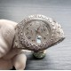 劳力士ROLEX R40 SF Factory 新款Oyster Perpetual Pearlmaster 39(蚝式恒动Pearlmaster 39)腕表,堪为宝石镶嵌腕表系列之瑰宝。 永恒黄金腕表镶嵌最珍稀的钻石,充分展现劳力士在宝石镶嵌方面的非凡技艺。品牌:Rolex劳力士系列:蚝式恒动腕表机芯:全自动机械表带:镶钻精钢表链尺寸:43.5 x 13mm材料:316精钢+蓝宝石玻璃 三杰精致推荐男士机械腕表 SJ为你精心打造超真实实物图拍摄 劳力士ROLEX R40 SF Factory 新款Oyster Perpetual Pearlmaster 39(蚝式恒动Pearlmaster 39)腕表,堪为宝石镶嵌腕表系列之瑰宝。 永恒黄金腕表镶嵌最珍稀的钻石,充分展现劳力士在宝石镶嵌方面的非凡技艺。品牌:Rolex劳力士系列:蚝式恒动腕表机芯:全自动机械表带:镶钻精钢表链尺寸:43.5 x 13mm材料:316精钢+蓝宝石玻璃 三杰精致推荐男士机械腕表 SJ为你精心打造超真实实物图拍摄