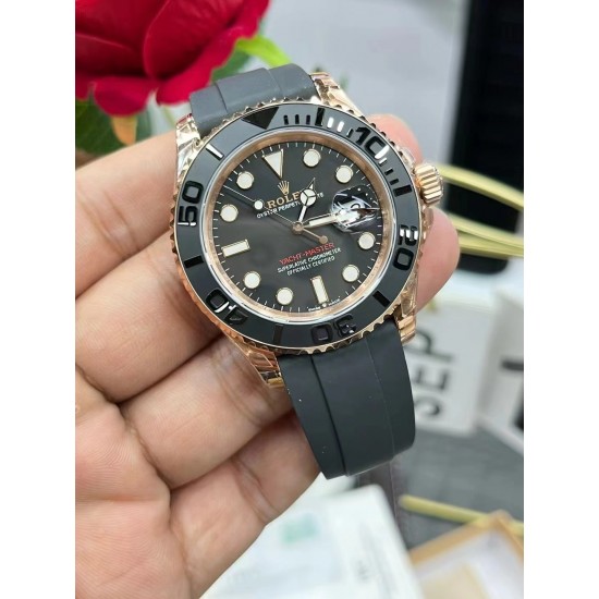 ROLEX 劳力士 YACHT MASTER 游艇名仕型 116655 运动男表 精钢镀厚玫瑰金表壳 陶瓷表圈 可双向转动 旋入式表冠 蓝宝石镜面有日历放大镜6点位镭射皇冠防伪 橡胶表带 表带侧面有OYSTERFLEX字样雕刻 表带背面有导汗槽 Glidelock折叠保险表扣! ROLEX 劳力士 YACHT MASTER 游艇名仕型 116655 运动男表 精钢镀厚玫瑰金表壳 陶瓷表圈 可双向转动 旋入式表冠 蓝宝石镜面有日历放大镜6点位镭射皇冠防伪 橡胶表带 表带侧面有OYSTERFLEX字样雕刻 表带背面有导汗槽 Glidelock折叠保险表扣!