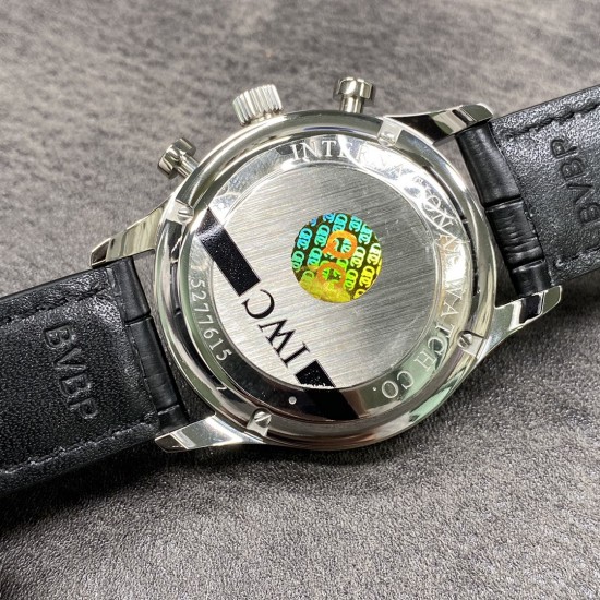 IWC 万国 葡萄牙系列 zf厂 自动机械计时跑秒腕表3714 IW371445 手表 男表 精钢拉丝表壳 三维扫描正品开模 厚度与正品一样12.3mm 直径40.9mm 穹型高通透蓝宝石镜面镀蓝膜 7750 订制自动机械计时码机芯 真皮表带(可选购真鳄鱼皮表带) 折叠扣 葡计 蓝针 手表 出货实拍 IWC 万国 葡萄牙系列 zf厂 自动机械计时跑秒腕表3714 IW371445 手表 男表 精钢拉丝表壳 三维扫描正品开模 厚度与正品一样12.3mm 直径40.9mm 穹型高通透蓝宝石镜面镀蓝膜 7750 订制自动机械计时码机芯 真皮表带(可选购真鳄鱼皮表带) 折叠扣 葡计 蓝针 手表 出货实拍