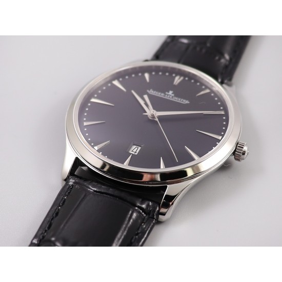 TW出品 积家超薄大师Q1288420系列腕表尺寸: 40mm x 8.0mm 316L精钢 蓝宝石镜面 牛皮表带 折叠扣 防水30米。机芯: 日本9015机芯改Cal.896机芯。TW工厂耗时长达十八个月 积家大师系列 终于出货 原版正品开模 TW不求速度力求把握好每一个细节 阴阳子母指针完全吻合原版设计(一半拉沙一半抛光) 圈口 中壳 底盖三件套同步原装版型 还原正品气质 字面金属放射纹路质感十足 蓝宝石玻璃通透叫板正品 TW出品必属精品,因为用心,所以专业(实力拍,实拍无P图) TW出品 积家超薄大师Q1288420系列腕表尺寸: 40mm x 8.0mm 316L精钢 蓝宝石镜面 牛皮表带 折叠扣 防水30米。机芯: 日本9015机芯改Cal.896机芯。TW工厂耗时长达十八个月 积家大师系列 终于出货 原版正品开模 TW不求速度力求把握好每一个细节 阴阳子母指针完全吻合原版设计(一半拉沙一半抛光) 圈口 中壳 底盖三件套同步原装版型 还原正品气质 字面金属放射纹路质感十足 蓝宝石玻璃通透叫板正品 TW出品必属精品,因为用心,所以专业(实力拍,实拍无P图)