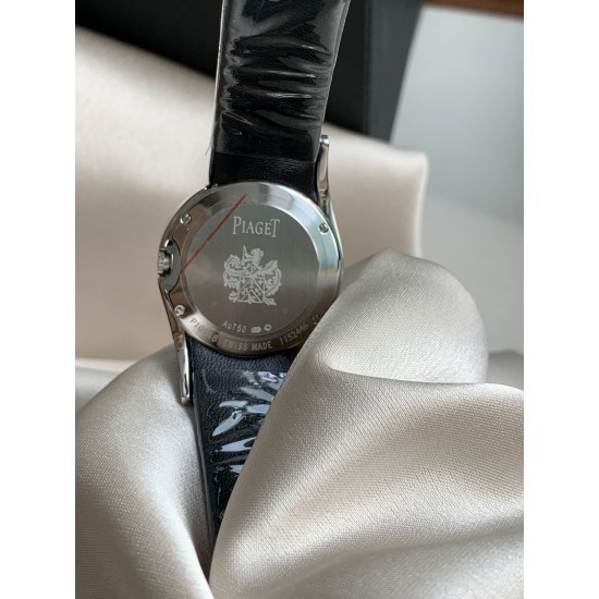 蓝色妖姬。伯爵69Limelight Gala腕表超级版,正品级、腕表尺寸32mm运用一流的壳套打磨工艺,诠释伯爵优雅气质。.采用定制版瑞士石英机芯,续航给力,走时稳健,零返修。镶饰60颗明亮式切割钻(约0.92克拉)。表扣镶饰单颗明亮式切割施华洛世奇水钻(约0.01克拉)动人线条衬托优雅气质 蓝色妖姬。伯爵69Limelight Gala腕表超级版,正品级、腕表尺寸32mm运用一流的壳套打磨工艺,诠释伯爵优雅气质。.采用定制版瑞士石英机芯,续航给力,走时稳健,零返修。镶饰60颗明亮式切割钻(约0.92克拉)。表扣镶饰单颗明亮式切割施华洛世奇水钻(约0.01克拉)动人线条衬托优雅气质