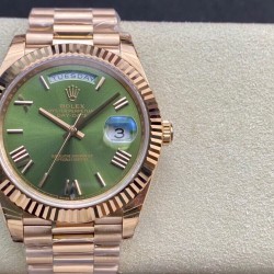 ROLEX 劳力士 星期日志型40mm终极版 搭载原版3255自动机械机芯228239系列腕表，40mm直径，研发耗时16个月！原版1比1开模。重点升级了以下几个要点：1.表壳直径与最新版3255型系列一致40毫米。2.表带头粒与原装一致，5件拼装，难度非常高，表带与表壳交错型无缝连结。3.把头皇冠处下方修改为与原版一致的两个圆点。4.表扣与原版一致里面加装了弹簧，字体大小工艺和原装一致。5.表壳侧面与原版一致增加二维码防伪。6.表壳与表带连接处的壳身刻有与原版一致的型号数字228239。