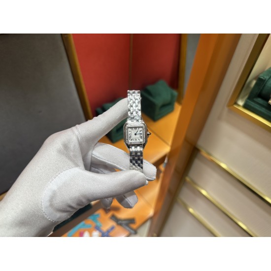 卡地亚猎豹原装瑞士石英机芯小号尺寸22mm316L精钢材质