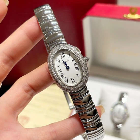 Baignoire de Cartier Small size: W:25mm L:32mmMini size: W:20mm L:25mmBaignoire de Cartier 卡地亚Baignoire1920#浴缸1920系列,进口瑞士石英机芯。316L精钢表壳表链。整体5A莫桑石镶嵌,淬火钢蓝指针,拱形水晶镜面。表壳尺寸:小号尺寸 宽度25mm长度32mmmini尺寸 宽度20mm长度25mm Baignoire de Cartier Small size: W:25mm L:32mmMini size: W:20mm L:25mmBaignoire de Cartier 卡地亚Baignoire1920#浴缸1920系列,进口瑞士石英机芯。316L精钢表壳表链。整体5A莫桑石镶嵌,淬火钢蓝指针,拱形水晶镜面。表壳尺寸:小号尺寸 宽度25mm长度32mmmini尺寸 宽度20mm长度25mm