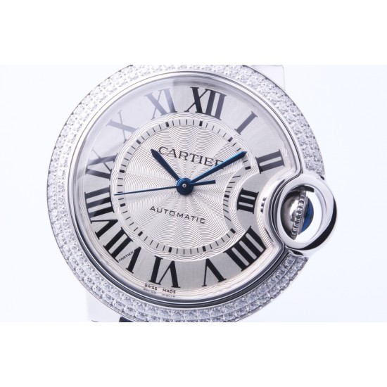 卡地亚蓝气球 CARTIER BallonBleu重磅更新 全新推出原版一档076机芯亮点一:采用原版076专用一档机芯,拔档即停秒调时。机芯摆频每小时28800次,动力储存为48小时,nh05只能放12小时,原版076能放一个周末。走时更加抗震防磁,精准稳定,摆脱nh05时不时修表的烦恼。亮点二:所有配件皆可与原装配件互换,厚度做到33款9.96mm/36款12.05mm,与原装基本保持一致。(所有款式齐全_均配备说明书一卡一码同步专柜防伪及跳码规律_细节处理能与原装相媲美_无惧专柜对比) 卡地亚蓝气球 CARTIER BallonBleu重磅更新 全新推出原版一档076机芯亮点一:采用原版076专用一档机芯,拔档即停秒调时。机芯摆频每小时28800次,动力储存为48小时,nh05只能放12小时,原版076能放一个周末。走时更加抗震防磁,精准稳定,摆脱nh05时不时修表的烦恼。亮点二:所有配件皆可与原装配件互换,厚度做到33款9.96mm/36款12.05mm,与原装基本保持一致。(所有款式齐全_均配备说明书一卡一码同步专柜防伪及跳码规律_细节处理能与原装相媲美_无惧专柜对比)