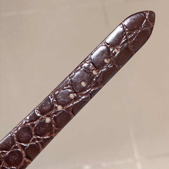 实拍 劳力士2020新品女性腕表 高级腕表ROLEX,一见倾心。劳力士切利尼女款奢华版惊艳上市,表面镶嵌12颗施洛华世奇彩钻,蕴意生命多姿多彩。表盘32尺寸,适配所有女神的手腕。手表搭载进口9015机芯,厚度仅为8毫米,足够薄,让您佩戴更舒适! 实拍 劳力士2020新品女性腕表 高级腕表ROLEX,一见倾心。劳力士切利尼女款奢华版惊艳上市,表面镶嵌12颗施洛华世奇彩钻,蕴意生命多姿多彩。表盘32尺寸,适配所有女神的手腕。手表搭载进口9015机芯,厚度仅为8毫米,足够薄,让您佩戴更舒适!