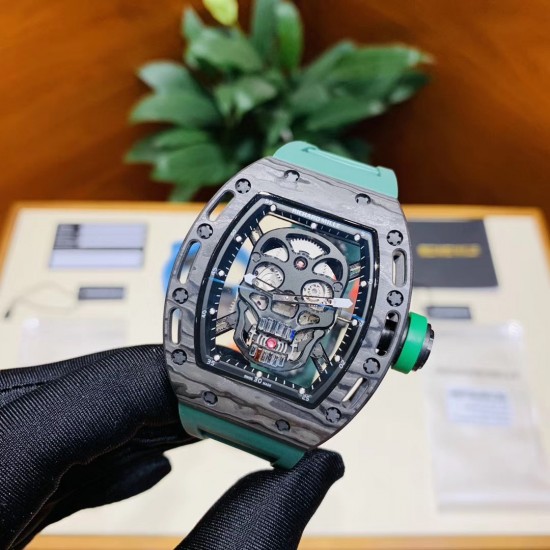 理查徳 米勒 Richard Mille RM052系列 最新鬼头夜光碳纤升级版 颅骨系列 碳纤维壳身 搭载原装进口机械机芯更突显了这块腕表的运动风格 透过防眩光鑫的表镜 可见到悬浮式镂空机芯 其大胆个性的颅骨设计霸气夺目 成功捕获一众腕表爱好者的心 骷髅形象 打造一个不拘泥于主流的钟表世界! 理查徳 米勒 Richard Mille RM052系列 最新鬼头夜光碳纤升级版 颅骨系列 碳纤维壳身 搭载原装进口机械机芯更突显了这块腕表的运动风格 透过防眩光鑫的表镜 可见到悬浮式镂空机芯 其大胆个性的颅骨设计霸气夺目 成功捕获一众腕表爱好者的心 骷髅形象 打造一个不拘泥于主流的钟表世界!