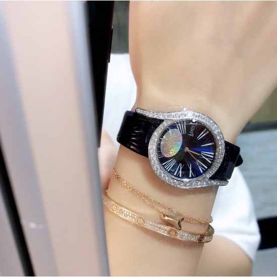 实拍 深海蓝 伯爵 全新Piaget Lime light系列腕表,以其独特的造型,引领着时尚界的风潮,更是邀请到国际巨星巩俐倾情代言,必将成为伯爵品牌全新的识别69式印,瑞士石英32mm 白金电镀 认准独家实拍细节品质! 实拍 深海蓝 伯爵 全新Piaget Lime light系列腕表,以其独特的造型,引领着时尚界的风潮,更是邀请到国际巨星巩俐倾情代言,必将成为伯爵品牌全新的识别69式印,瑞士石英32mm 白金电镀 认准独家实拍细节品质!