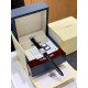 LA厂出品 浪琴表黛绰维纳20.80 X 32.00mm 石英女士腕表!正品原装机芯L178石英机芯!拥有低电量提醒功能!石英机芯没电了秒针会四秒一跳!这个时候就需要换电池啦!浪琴排名皇后级别的当属黛绰维纳系列女表 以意大利语中的Dolce Vita为名 寓意甜美生活 寓意意式生活邂逅现代浪漫 通过几何线条与柔美曲线塑造出现代优雅与妩媚姿态 银色表盘的雕花、以及蓝钢指针等精致细节都烘托出佩戴者纯正的优雅与贵气 ! LA厂出品 浪琴表黛绰维纳20.80 X 32.00mm 石英女士腕表!正品原装机芯L178石英机芯!拥有低电量提醒功能!石英机芯没电了秒针会四秒一跳!这个时候就需要换电池啦!浪琴排名皇后级别的当属黛绰维纳系列女表 以意大利语中的Dolce Vita为名 寓意甜美生活 寓意意式生活邂逅现代浪漫 通过几何线条与柔美曲线塑造出现代优雅与妩媚姿态 银色表盘的雕花、以及蓝钢指针等精致细节都烘托出佩戴者纯正的优雅与贵气 !