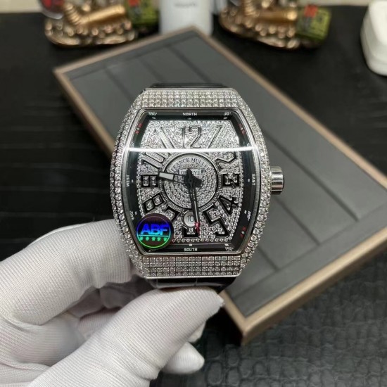 FM 法兰克穆勒 Franck Muller V45 SC DT系列!尺寸54*42*15mm !全自动机械机芯 蓝光镀膜玻璃 牛皮表带底部橡胶 折叠扣 糅合运动设计风格 中间完美弧线夹层设计 尽显绅士品味! FM 法兰克穆勒 Franck Muller V45 SC DT系列!尺寸54*42*15mm !全自动机械机芯 蓝光镀膜玻璃 牛皮表带底部橡胶 折叠扣 糅合运动设计风格 中间完美弧线夹层设计 尽显绅士品味!