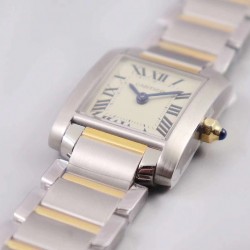 实拍 8848F出品卡地亚法国坦克！瑞士石英机芯，尺寸～25.35*20.3mm，其他的就不作多介绍了，均可官网查阅，下面我来讲讲它的迷人之处，坦克腕表家族中女性最喜欢的一个系列。首先正像坦克与履带的不可分离，法国坦克腕表的履带式表链不仅像一款简练的手镯将金属的光泽绽放无余，也更好的融合了坦克系列棱角分明、锐利的表壳边缘，二者的结合不仅使表款风格上有个完整的统一性，更是对坦克腕表系列的自由精神的完美诠释，因此法国坦克可谓是卡地亚坦克腕表系列之中的经典之作！保卡、吊牌、表带膜和外包装都有贴标型号！下手要快！
