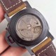 沛纳海 Pam 441，44mm表径，全陶瓷表壳，搭载VS第二代机芯 VS为力求完美，凭着踏实做工和稳定品质，不负期待推出441的升级版，修正以下地方： 1、调时功能：时针可快调，日历通过时针快调进行调整，GMT12小时走一圈，功能全部修正与正品一致。 2、底盖玻璃：升级与面玻璃一致9级硬度蓝宝石玻璃。 3、机芯外观：修正螺丝孔位，更接近正品，相似度达到95%几乎无破绽。4、升级版机芯更薄了，厚度与正品一致。