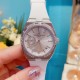 江诗丹顿-VACHERON CONSTANTIN纵横四海系列火热上市,突破传统,时尚优雅的多彩表带,可满足佩戴者在不同场合的需求,多样化的色彩设计演绎大胆而时尚的风格,江诗丹顿在装置时始终将舒适性放在首位,确保腕表完美贴合手腕,纯钢表壳,进口石英机芯,蓝宝石水晶玻璃,舒适胶质表带,采用原装针式表扣佩戴方便!尺寸:36.5mm 江诗丹顿-VACHERON CONSTANTIN纵横四海系列火热上市,突破传统,时尚优雅的多彩表带,可满足佩戴者在不同场合的需求,多样化的色彩设计演绎大胆而时尚的风格,江诗丹顿在装置时始终将舒适性放在首位,确保腕表完美贴合手腕,纯钢表壳,进口石英机芯,蓝宝石水晶玻璃,舒适胶质表带,采用原装针式表扣佩戴方便!尺寸:36.5mm
