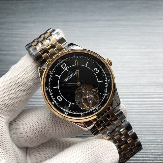 积家JaegerLecoultre A26 大师系列,精品男士腕表,简约两针搭载飞轮设计,尊贵大气,绅士风范,卓越品质,热卖全城。采用全自动机械机芯,顶级316精钢表壳,进口小牛皮表带,矿物质超强镜面,尺寸43*12 三杰精致推荐男士机械腕表 SJ为你精心打造超真实实物图拍摄 积家JaegerLecoultre A26 大师系列,精品男士腕表,简约两针搭载飞轮设计,尊贵大气,绅士风范,卓越品质,热卖全城。采用全自动机械机芯,顶级316精钢表壳,进口小牛皮表带,矿物质超强镜面,尺寸43*12 三杰精致推荐男士机械腕表 SJ为你精心打造超真实实物图拍摄