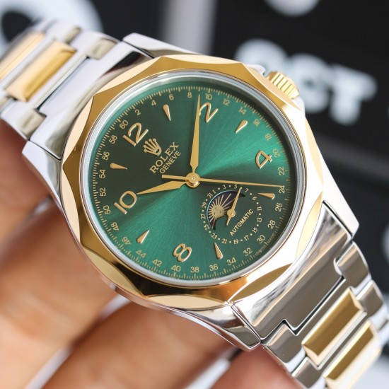 LL【精品推荐】新款劳力士首款月相显示腕表（ROLEX），此款腕表是来自《劳力士全球最著名设计师》历经考验，至臻呈现。[强]大三针表，6字位采用月相和日期显示，腕表采用进口316精钢壳套制做，配搭瑞士ETA2824月相功能机芯，进口蓝宝石镜面、尺寸：40mm厚度10mm超薄表盘、表带采用316精钢表带、具有防水性能，卓越的品质，完美的理念 屡创佳绩 绝对是男人身分地位的象征！