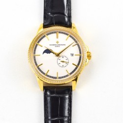 【 VACHERON CONSTANTIN 】江诗丹顿 贵族的艺术品！搭配进口机芯（0返修）台湾厂进口316精钢塑造！字面采用3D油压鱼鳞纹技术，立体感十足，搭配意大利进口小牛皮！耗时6个月打造壳身 堪称完美无缺，尺寸41mm。耐磨防刮蓝宝石双卜玻璃！超强防水50米！江诗丹顿历经风雨一直以来都是销量冠军，独特而奢华的设计风格广受好评，是成功魅力人士的首选，怒荐！