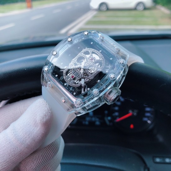 SJ出品 理查德米勒【RICHARD MILLE】J11 采用最新玻璃透明壳 最新升級特别版 RM052 鬼头经典传奇 永不落后 镂空骷髅头腕表.骷髅头轮廓突出,造型霸气不羁,具有震撼人心的魅力。搭配艳耀色彩的橡胶轻便表带,更拉风,更前卫。缤纷盛夏,换上短袖T恤的你,腕间搭上霸气十足的表款 彰显个性十足的气质 天然植物橡胶表带 霸气的尺寸43x50mm ,三杰精致推荐男士机械腕表 SJ为你精心挑选超真实实物图拍摄 SJ出品 理查德米勒【RICHARD MILLE】J11 采用最新玻璃透明壳 最新升級特别版 RM052 鬼头经典传奇 永不落后 镂空骷髅头腕表.骷髅头轮廓突出,造型霸气不羁,具有震撼人心的魅力。搭配艳耀色彩的橡胶轻便表带,更拉风,更前卫。缤纷盛夏,换上短袖T恤的你,腕间搭上霸气十足的表款 彰显个性十足的气质 天然植物橡胶表带 霸气的尺寸43x50mm ,三杰精致推荐男士机械腕表 SJ为你精心挑选超真实实物图拍摄