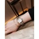 .钢带送皮带山度士女庄Santos de Cartier腕表 1⃣️表壳:316不锈钢2⃣️把的:七角形表冠 镶嵌一颗多切面蓝宝石 3⃣️表盘:阳光射线纹饰效果表盘/经典白罗马表盘4⃣️表针:剑型蓝钢指针 5⃣️表镜:蓝宝石水晶镜面 6⃣️钢表带:配备“SmartLink”表链调节装置 7⃣️表扣:搭配双重折叠表扣 表带均配备“QuickSwitch”表带快速替换装置 8⃣️表壳尺寸:35.1毫米 厚度:8.83毫米 防水深度10巴(约100米) .钢带送皮带山度士女庄Santos de Cartier腕表 1⃣️表壳:316不锈钢2⃣️把的:七角形表冠 镶嵌一颗多切面蓝宝石 3⃣️表盘:阳光射线纹饰效果表盘/经典白罗马表盘4⃣️表针:剑型蓝钢指针 5⃣️表镜:蓝宝石水晶镜面 6⃣️钢表带:配备“SmartLink”表链调节装置 7⃣️表扣:搭配双重折叠表扣 表带均配备“QuickSwitch”表带快速替换装置 8⃣️表壳尺寸:35.1毫米 厚度:8.83毫米 防水深度10巴(约100米)