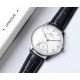 IWC 万国(葡萄牙系列)V3版 IW545408型腕表,简称“琼斯之剑”。正品开模,干练整洁,专为男士打造的腕表。锅盖蓝宝石玻璃,手动上弦的滴答声,背透镶嵌的红宝石,来回摆动的游丝走线,纯粹的机械之美,都让每个狂热的机械爱好者深深着迷!表盘尺寸:44毫米X10机芯类型:手动机㭜系列型号:98295动力储存:46小时表镜材质:兰宝石玻璃表带材质:意大利小牛皮表扣类型:针扣后盖表底:透底功能风格:6位小秒针,纯粹机械之美! IWC 万国(葡萄牙系列)V3版 IW545408型腕表,简称“琼斯之剑”。正品开模,干练整洁,专为男士打造的腕表。锅盖蓝宝石玻璃,手动上弦的滴答声,背透镶嵌的红宝石,来回摆动的游丝走线,纯粹的机械之美,都让每个狂热的机械爱好者深深着迷!表盘尺寸:44毫米X10机芯类型:手动机㭜系列型号:98295动力储存:46小时表镜材质:兰宝石玻璃表带材质:意大利小牛皮表扣类型:针扣后盖表底:透底功能风格:6位小秒针,纯粹机械之美!