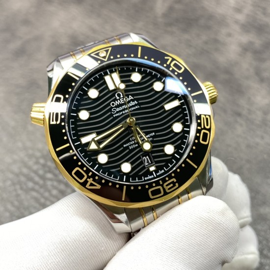 【VS出品】欧米茄 海马300M 316精钢材质打造！间金钢带款！8800机 42MM！金灿灿，这个颜色好看！出货实拍