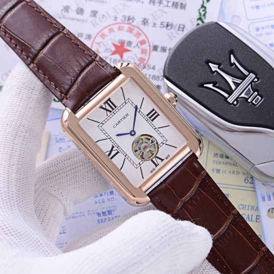 卡地亚 Cartier 精品男士腕表,独家二针飞轮设计,技艺精湛,独具匠心,尊贵大气,绅士风范。采用全自动机械机芯,顶级316精钢表壳表带,矿物质超强镜面,尺寸40*12 卡地亚 Cartier 精品男士腕表,独家二针飞轮设计,技艺精湛,独具匠心,尊贵大气,绅士风范。采用全自动机械机芯,顶级316精钢表壳表带,矿物质超强镜面,尺寸40*12